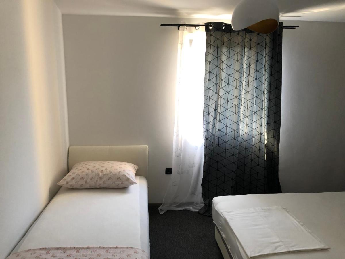 Apartmani Bm Biograd Na Moru Dış mekan fotoğraf